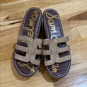 Sam Edelman Beige Patent Slide Clogs